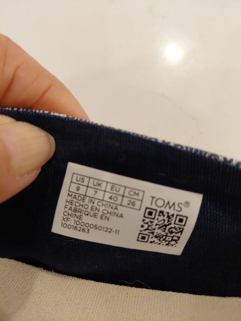 Toms size 9 Shoes.  These Boho style shoes were only worn  few times indoors.